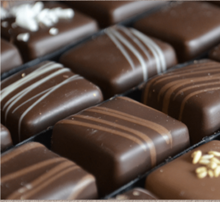 Chokolade gaveæske m. praliné og ganache fyld – øko - Image 2