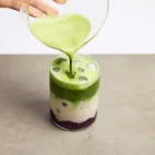 Blåbær Matcha Latte – Ceremonial Grade